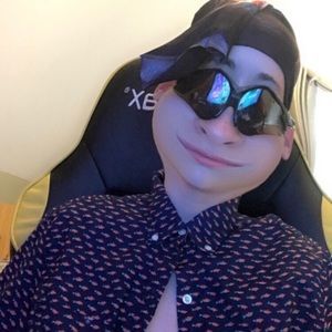 Meet your Posher, Eamonn